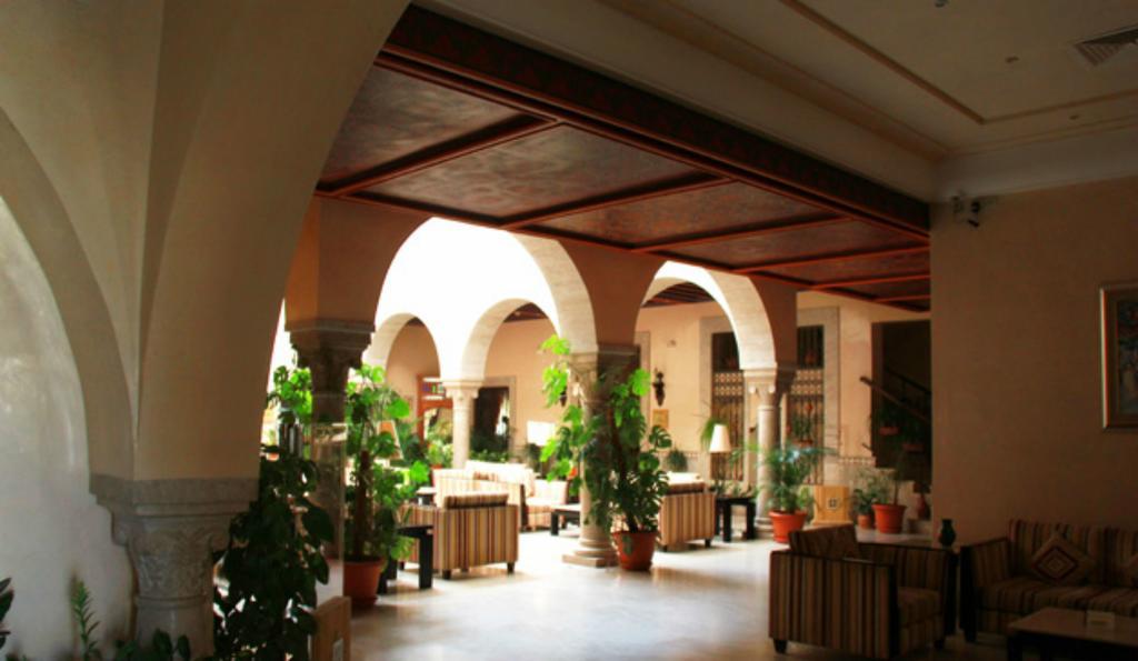 Borj Dhiafa Otel Safakes Dış mekan fotoğraf
