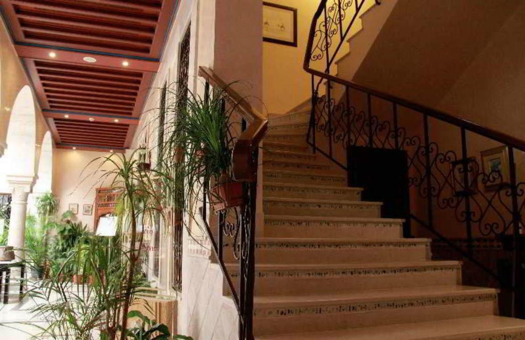 Borj Dhiafa Otel Safakes Dış mekan fotoğraf