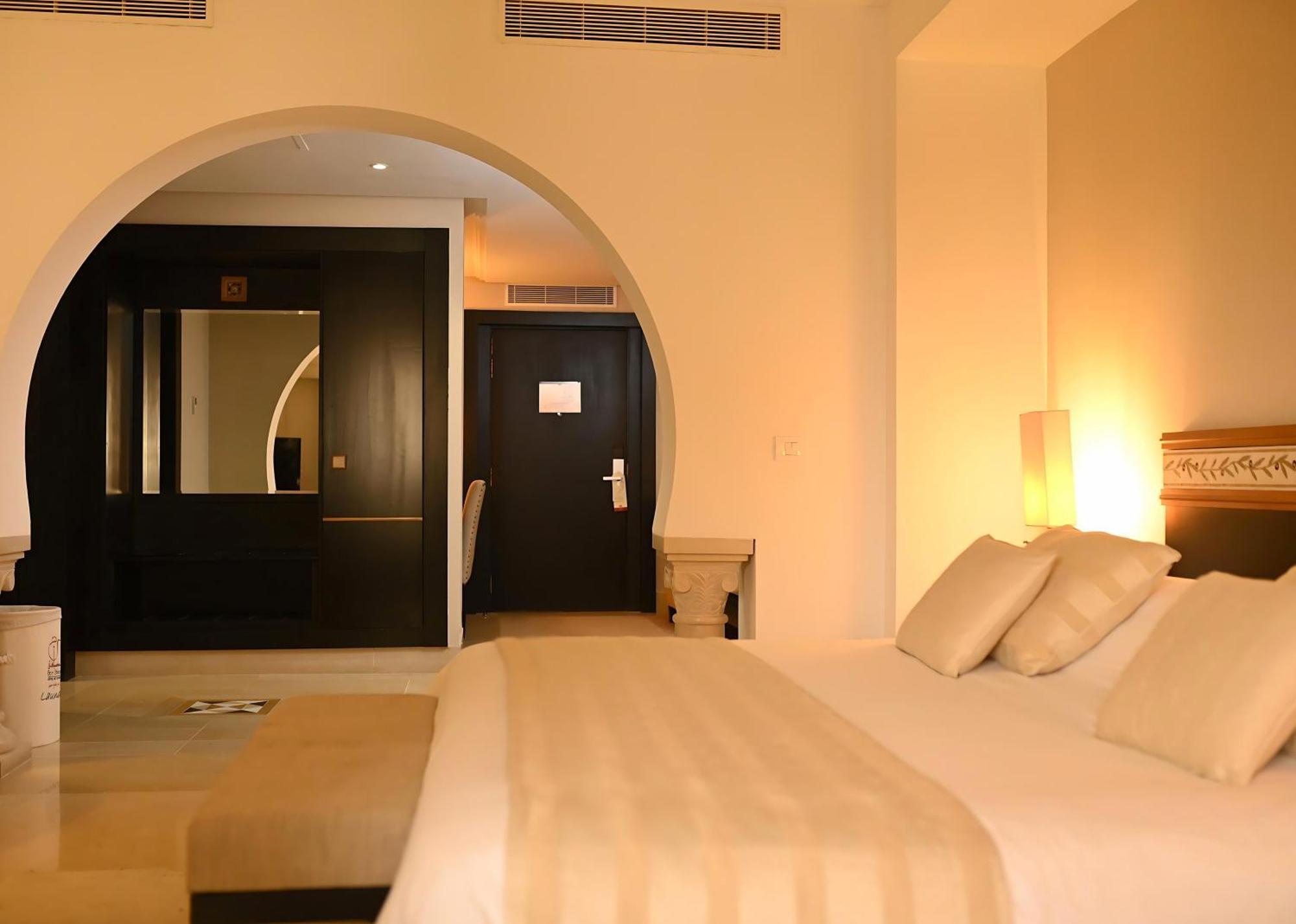 Borj Dhiafa Otel Safakes Dış mekan fotoğraf
