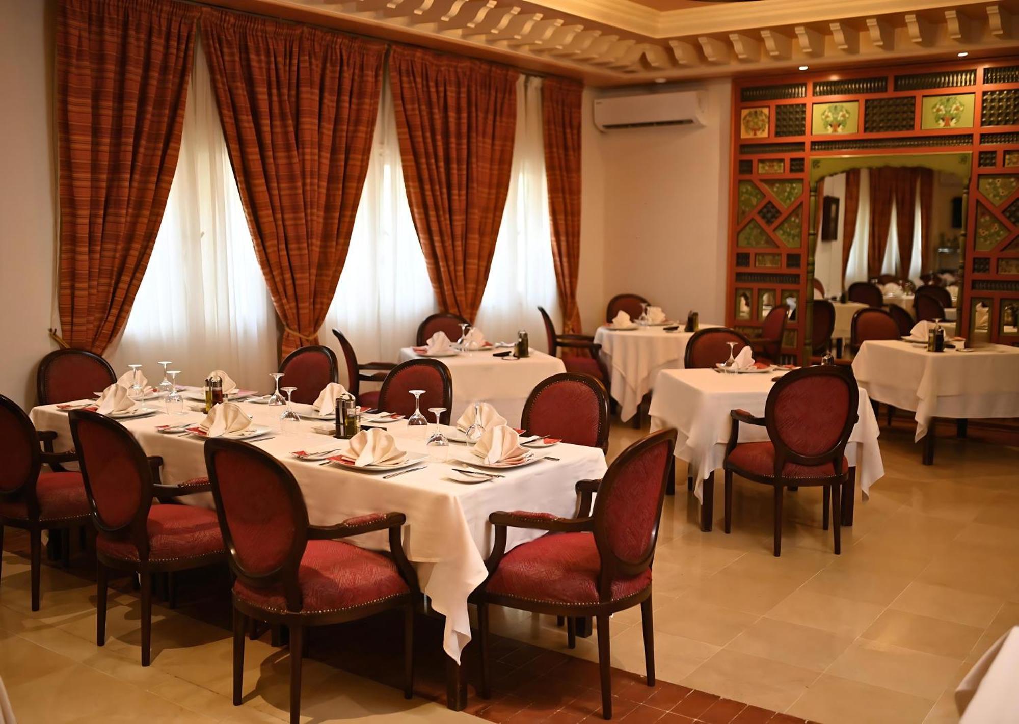 Borj Dhiafa Otel Safakes Dış mekan fotoğraf